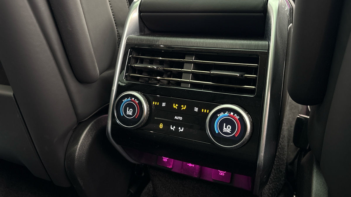 Land Rover Range Rover Image 25