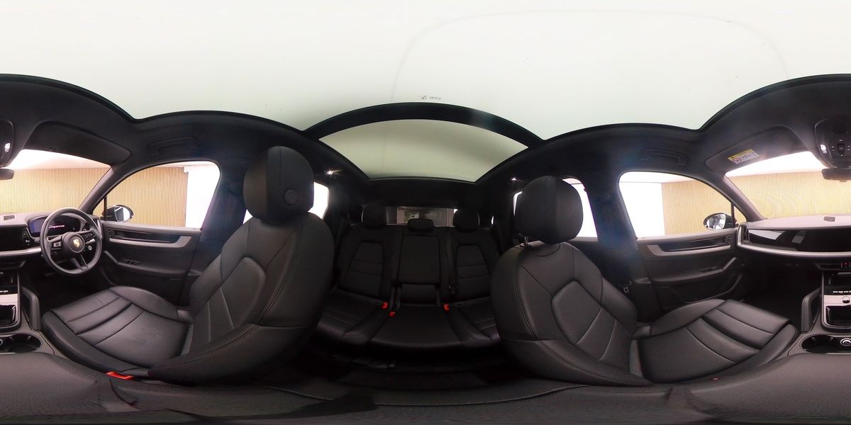 More views of Porsche Cayenne