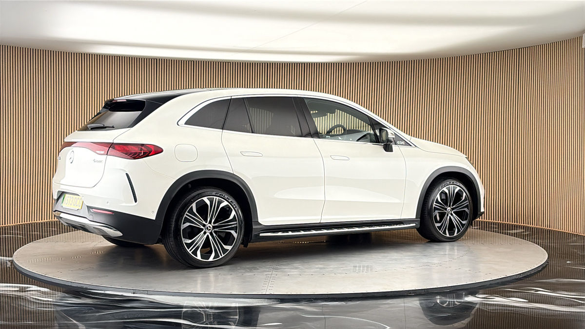 More views of Mercedes-Benz EQE