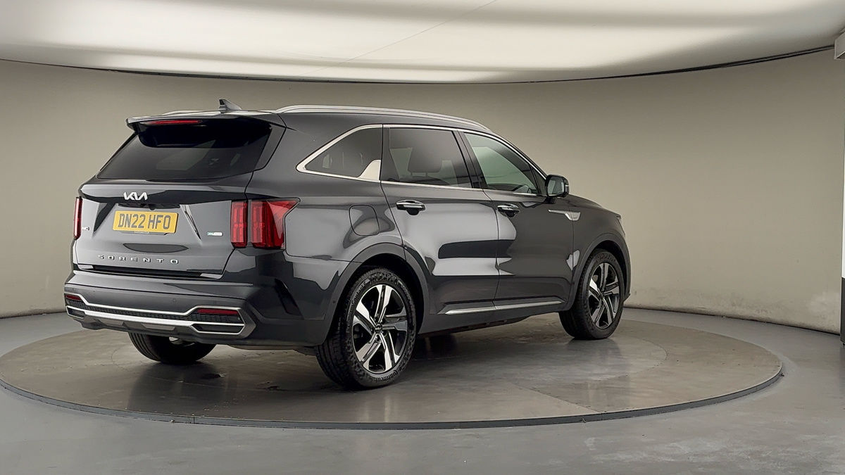 More views of Kia Sorento