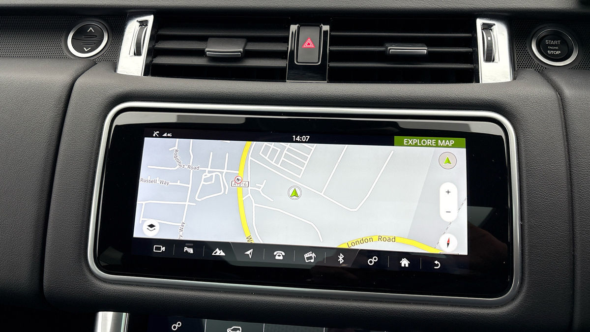 Land Rover Range Rover Sport Image 17