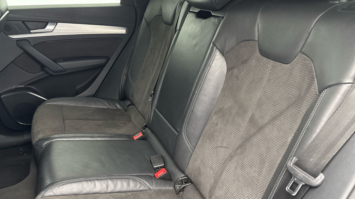 Audi Q5 Image 8