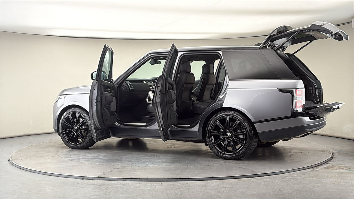 More views of Land Rover Range Rover