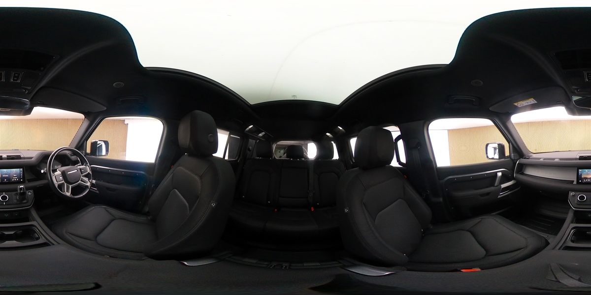 More views of Land Rover Defender 110