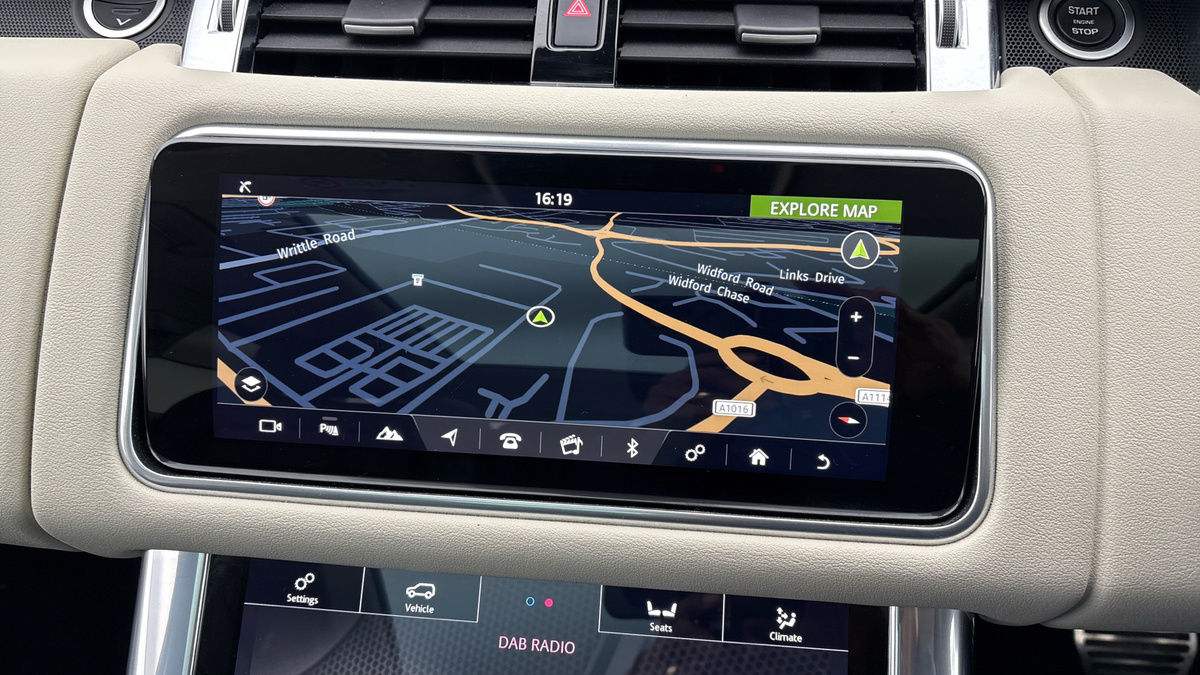 Land Rover Range Rover Sport Image 17