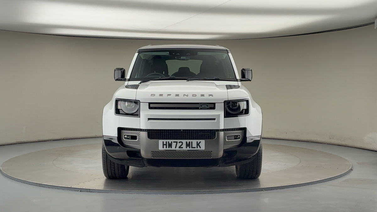 Land Rover Defender 110 Image 3