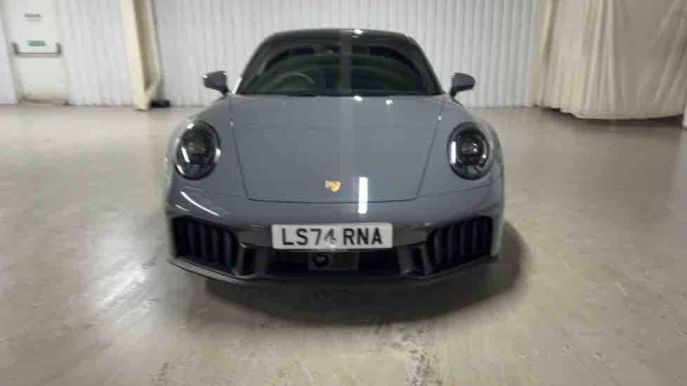 More views of Porsche 911