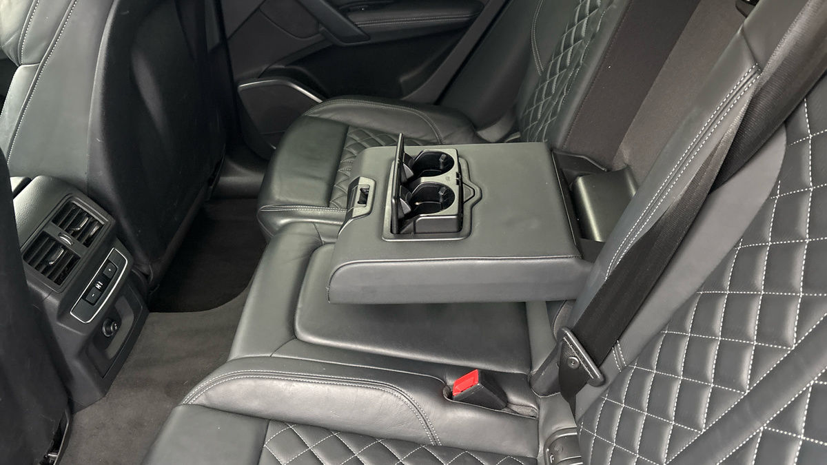 Audi Q5 Image 9