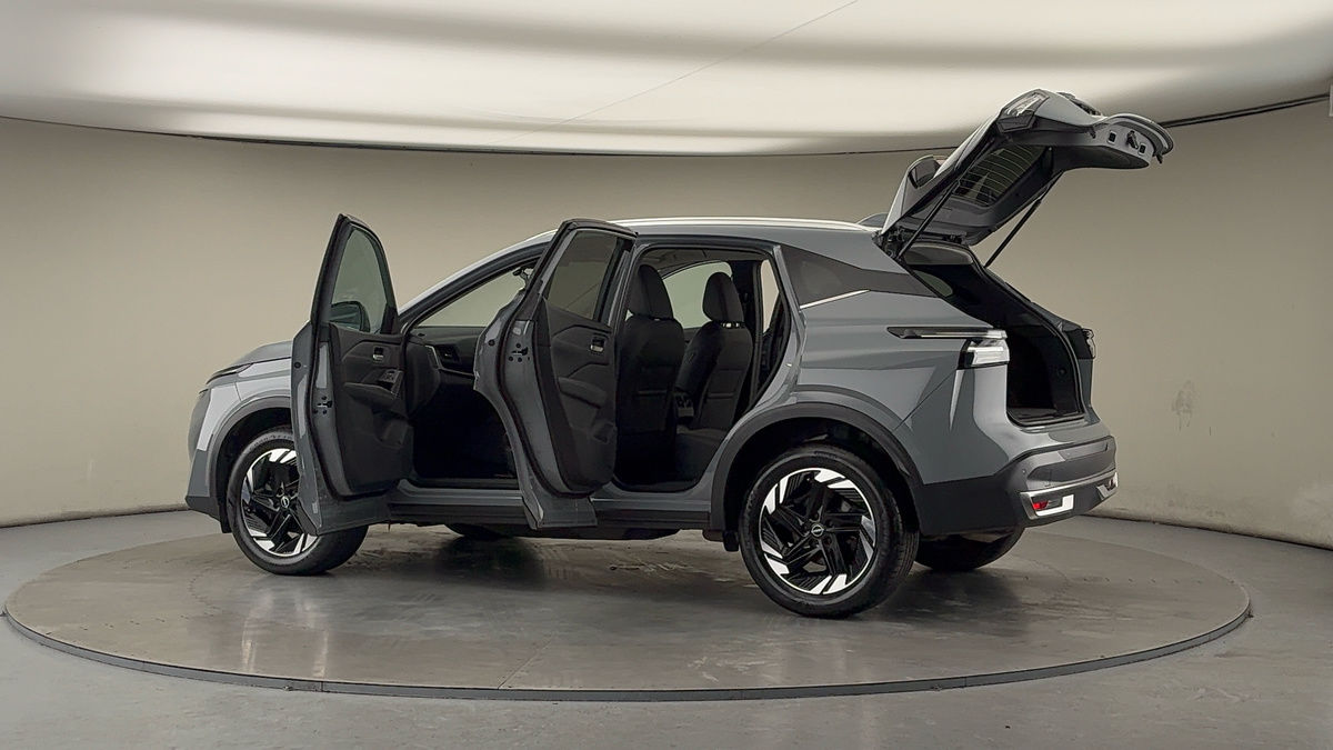 More views of Nissan Qashqai