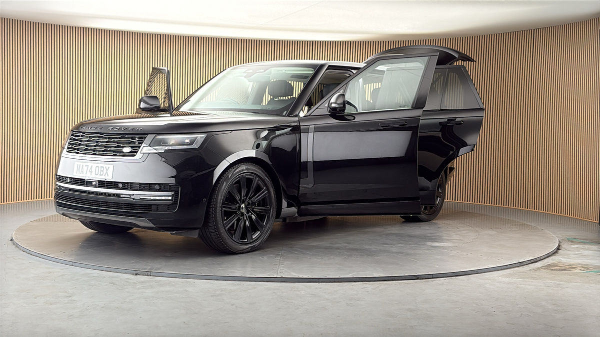 More views of Land Rover Range Rover