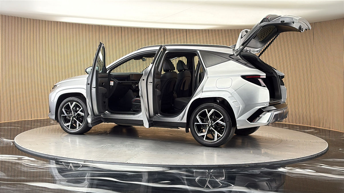 More views of Hyundai TUCSON