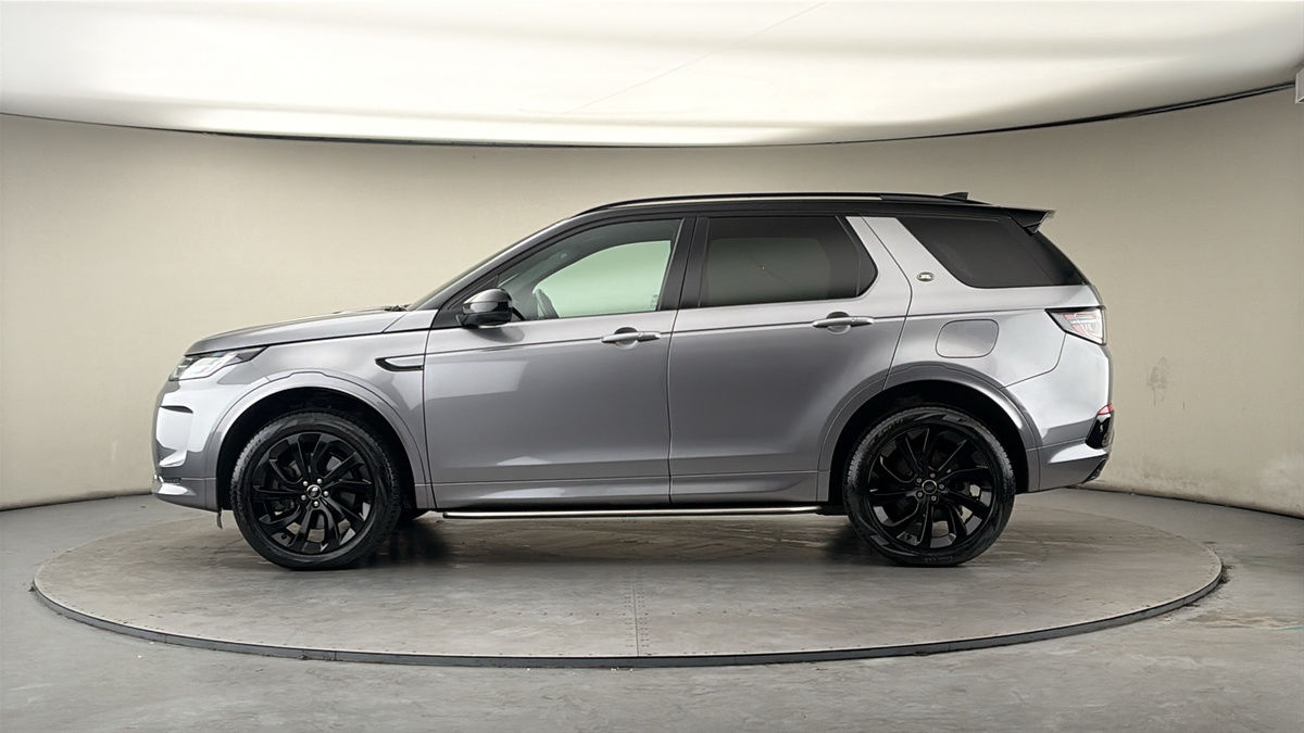 Land Rover Discovery Sport Image 15