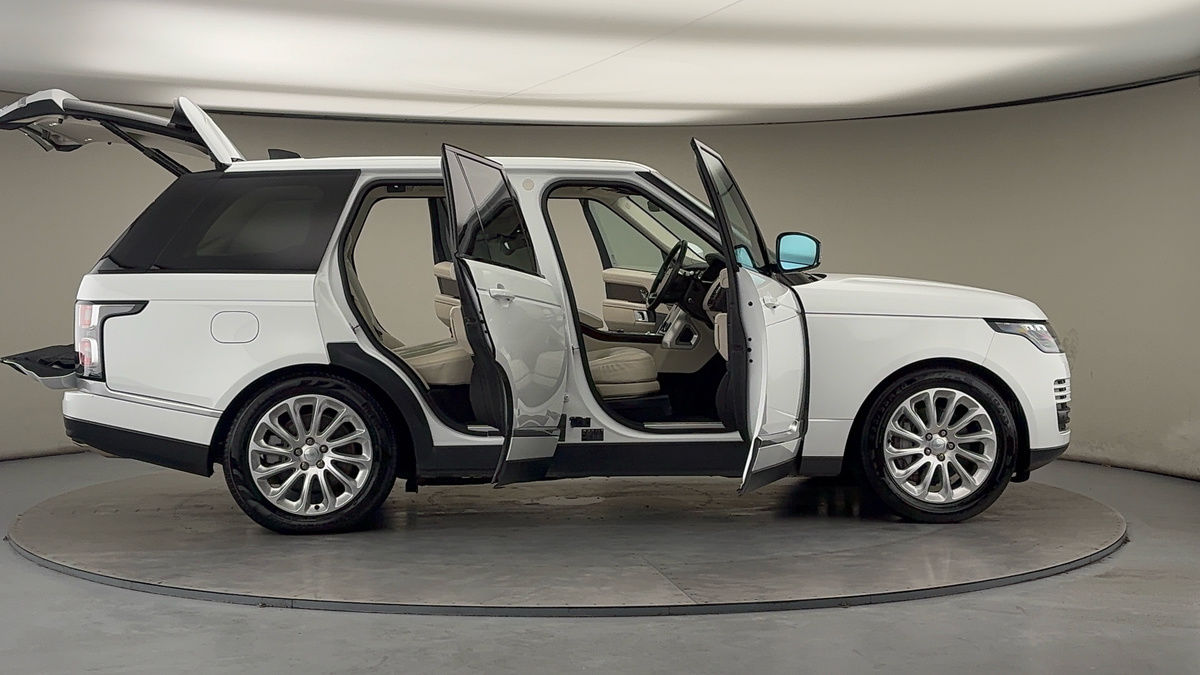 More views of Land Rover Range Rover