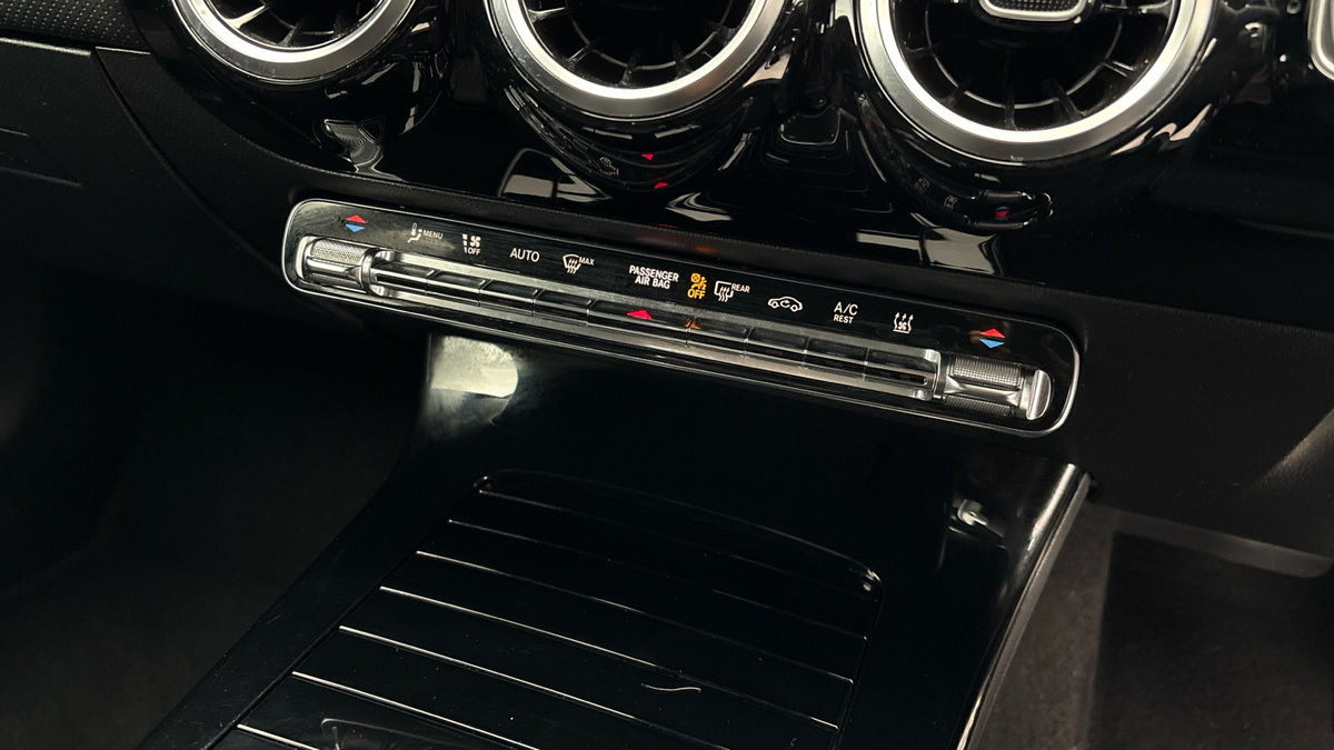 Mercedes-Benz A Class Image 9