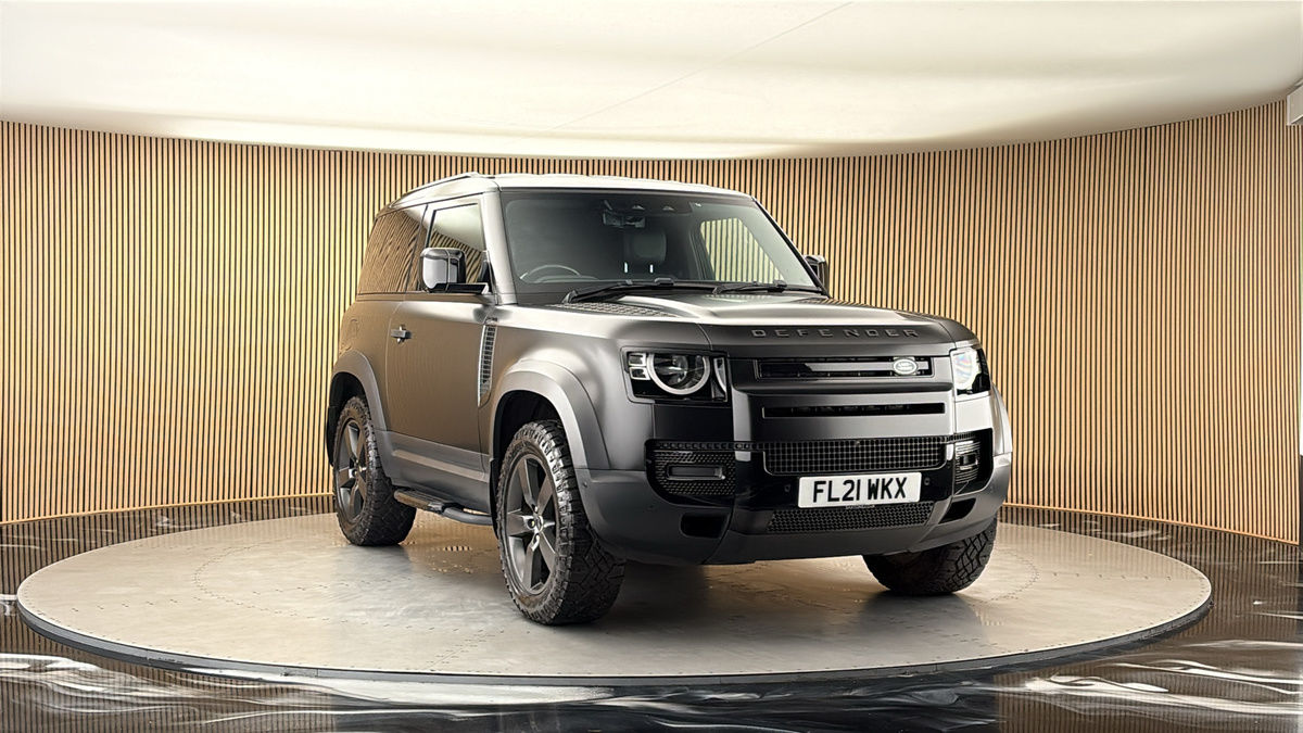 More views of Land Rover Defender 90