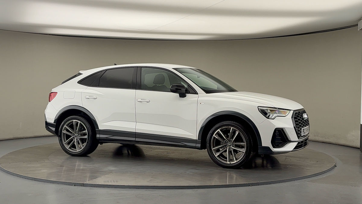 More views of Audi Q3