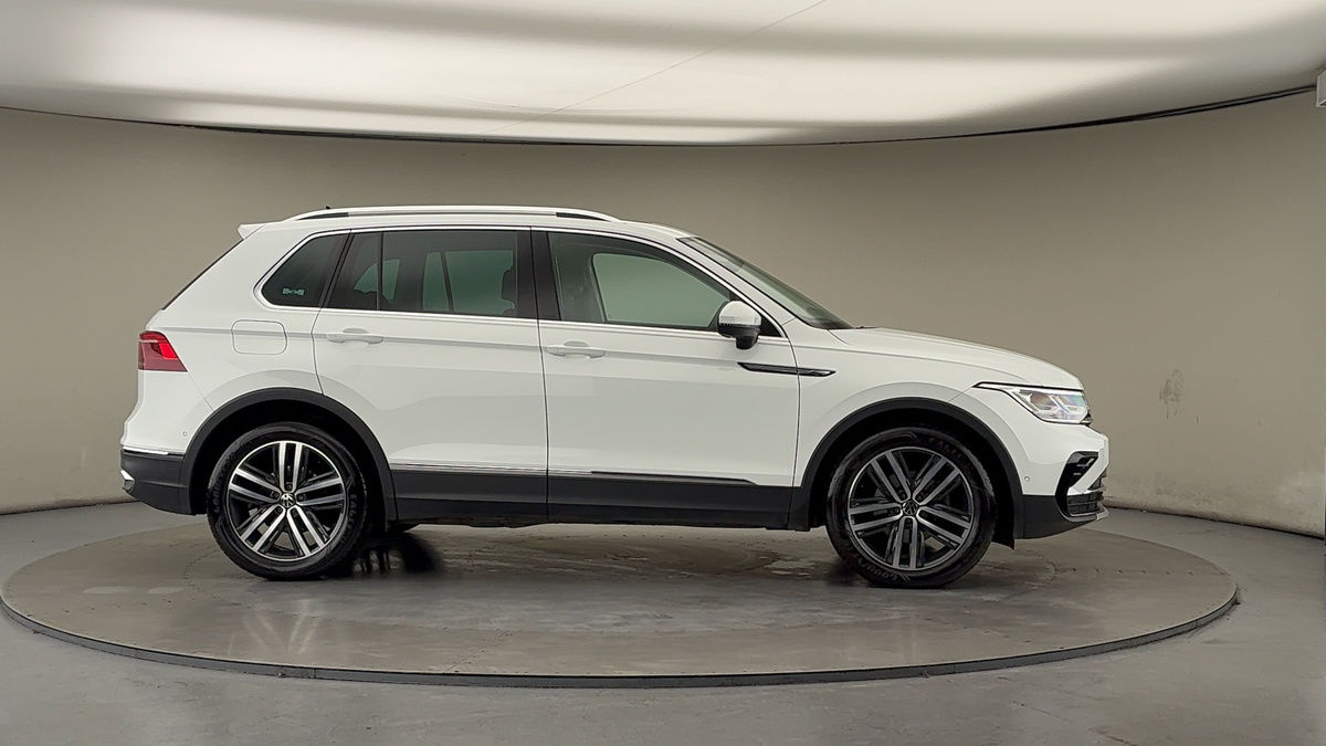 More views of Volkswagen Tiguan