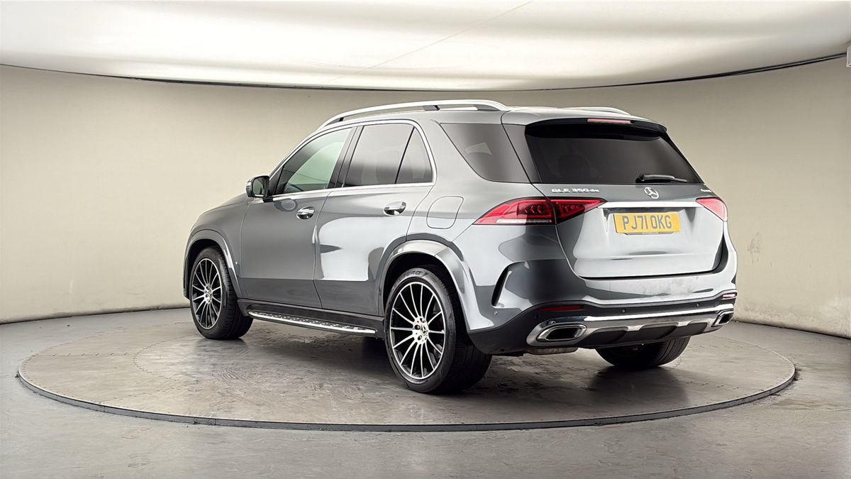 Mercedes-Benz GLE Image 2