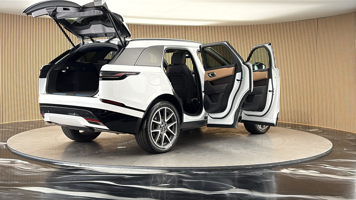 More views of Land Rover Range Rover Velar