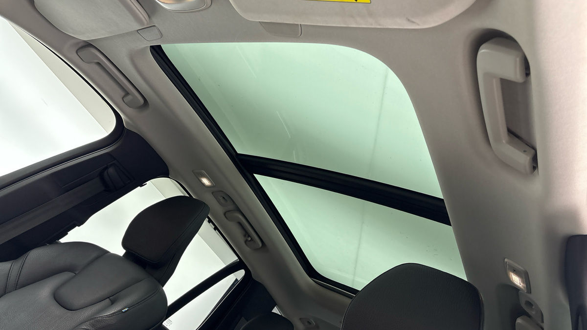Volvo XC90 Image 6