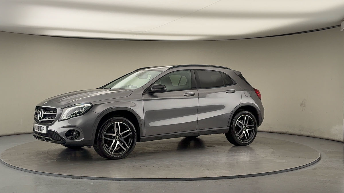 More views of Mercedes-Benz GLA