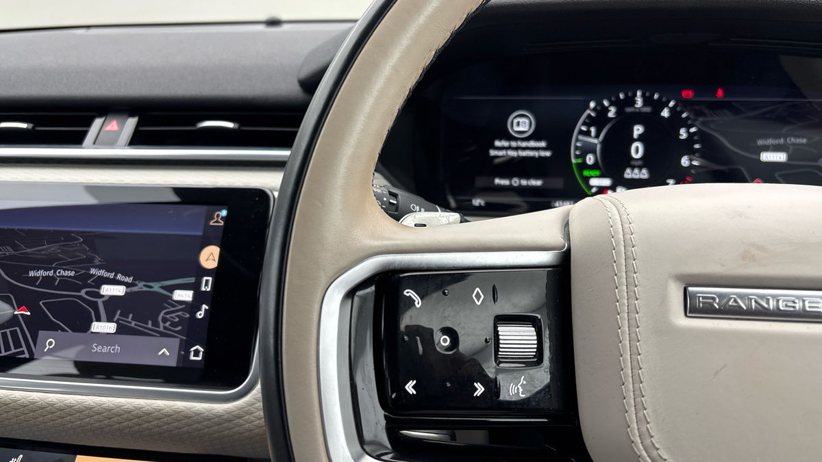 Land Rover Range Rover Velar Image 13