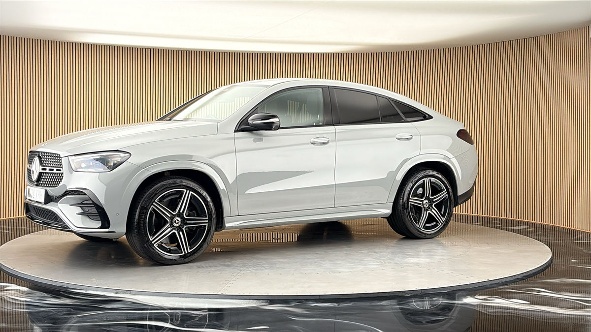 More views of Mercedes-Benz GLE