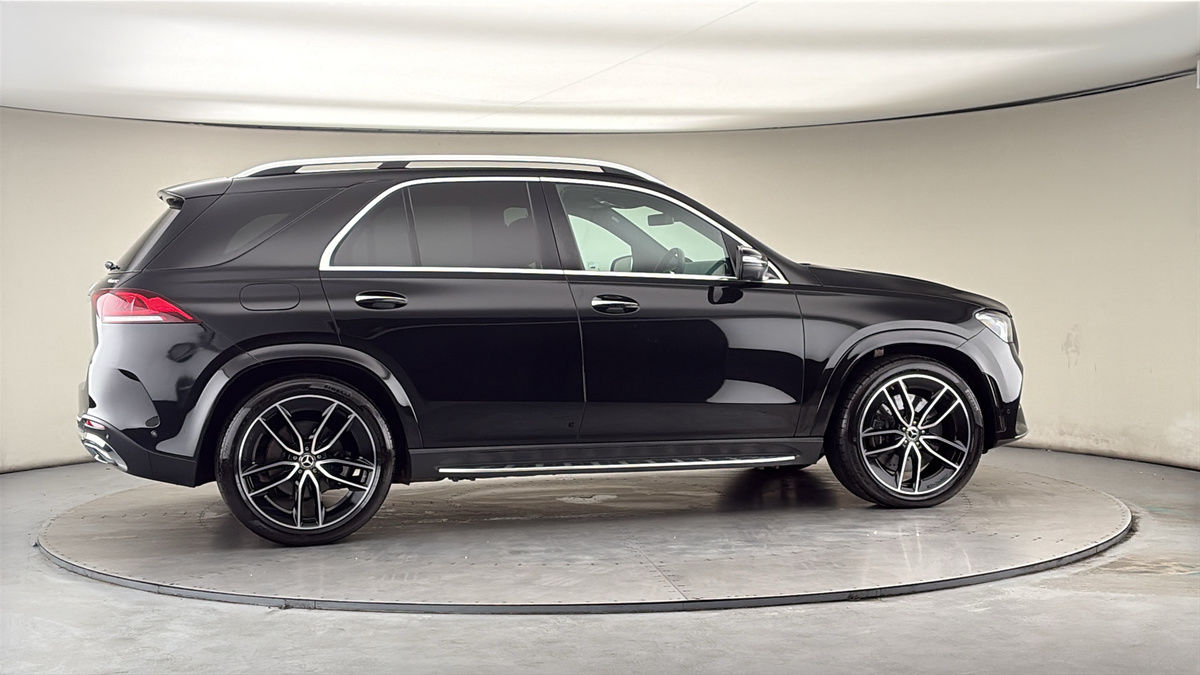 More views of Mercedes-Benz GLE