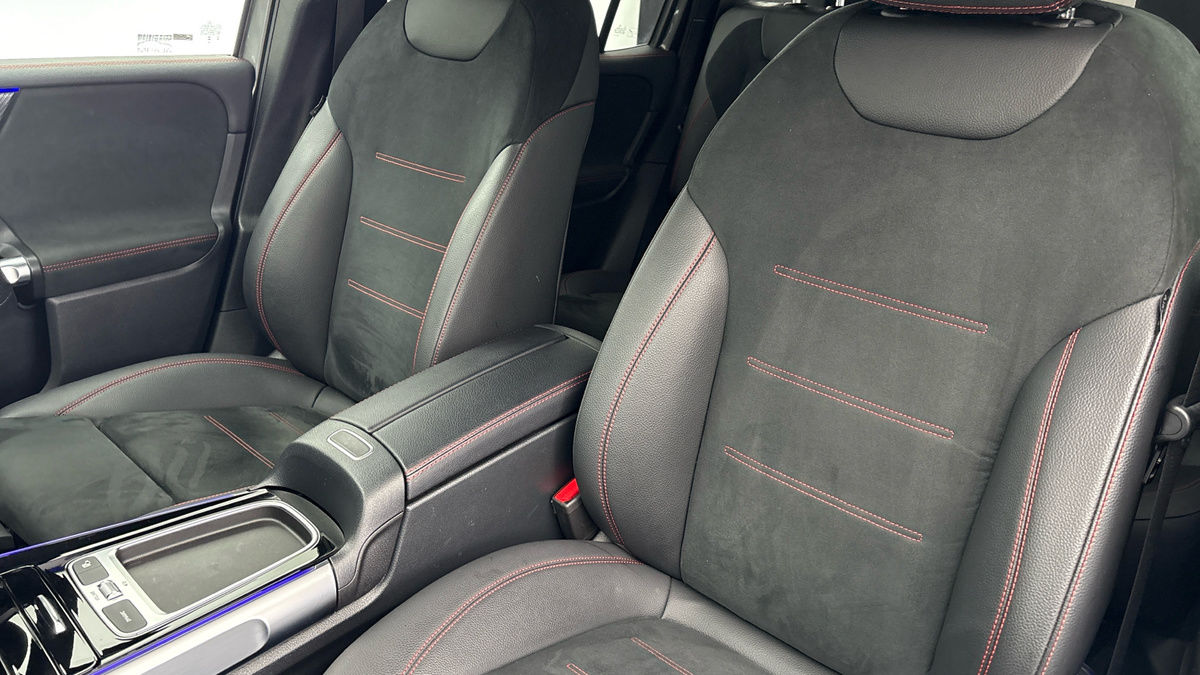 Mercedes-Benz GLB Image 7