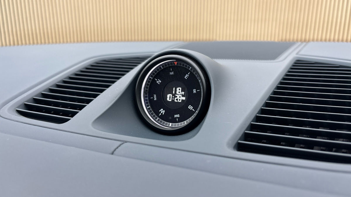 Porsche Cayenne Image 34