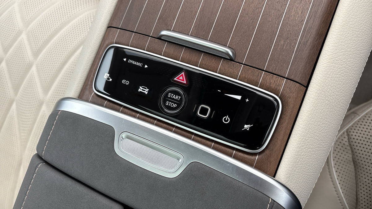 Mercedes-Benz EQS Image 26