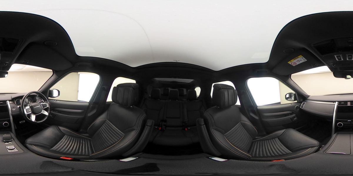 More views of Land Rover Discovery