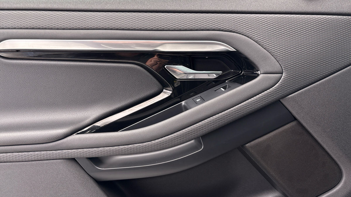 Land Rover Range Rover Evoque Image 19