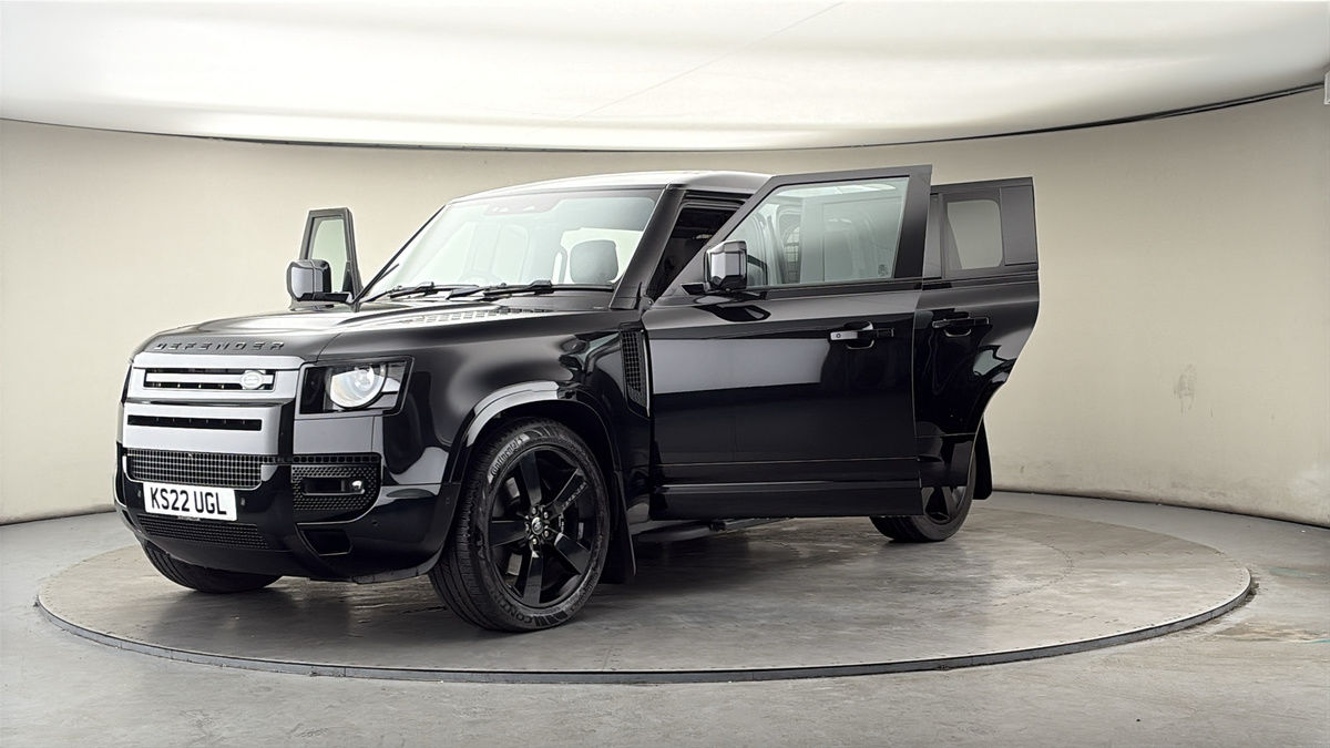 More views of Land Rover Defender 110