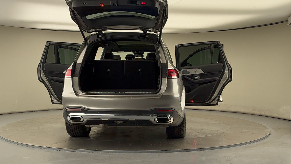 More views of Mercedes-Benz GLS