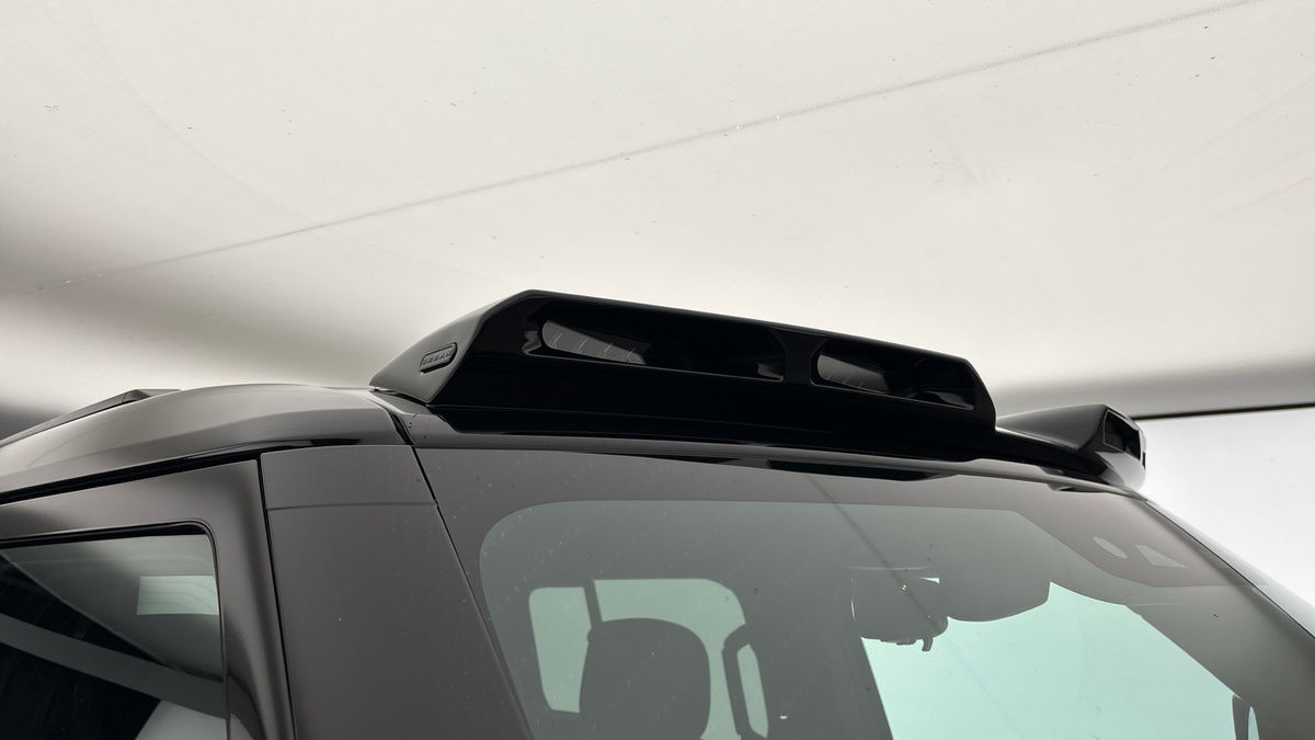Land Rover Defender 110 Urban Image 27