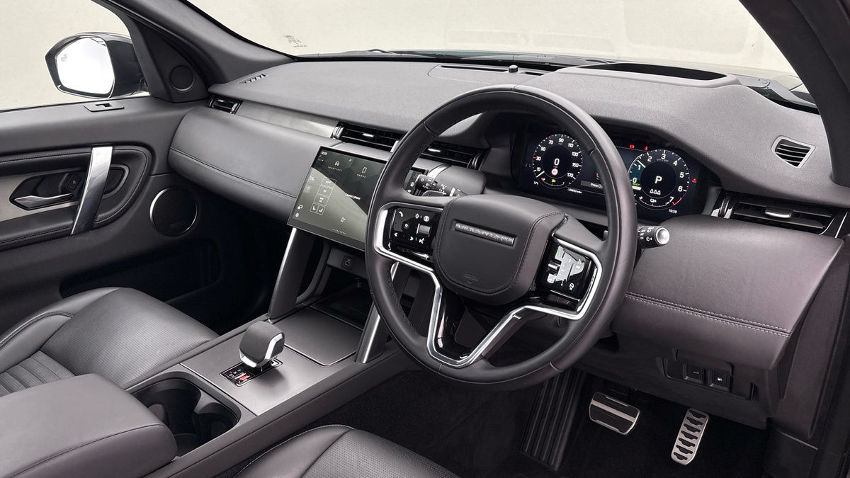 Land Rover Discovery Sport Image 5