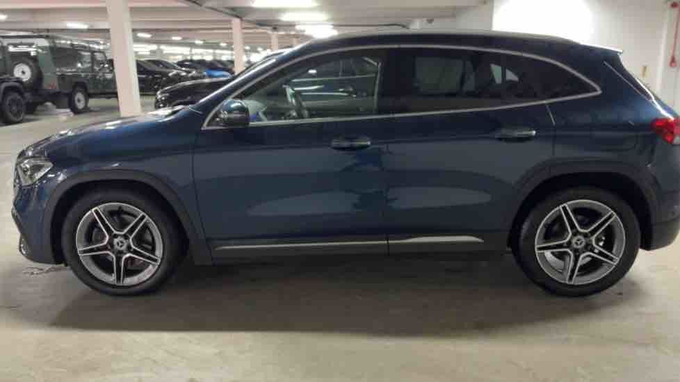 More views of Mercedes-Benz GLA