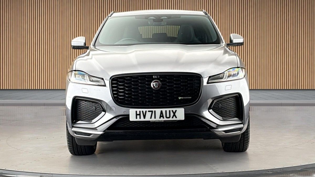Jaguar F-PACE Image 3