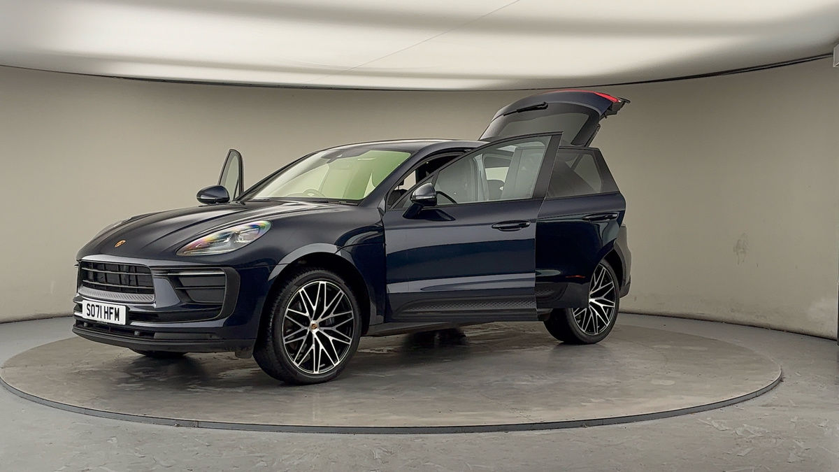 Porsche Macan Image 22