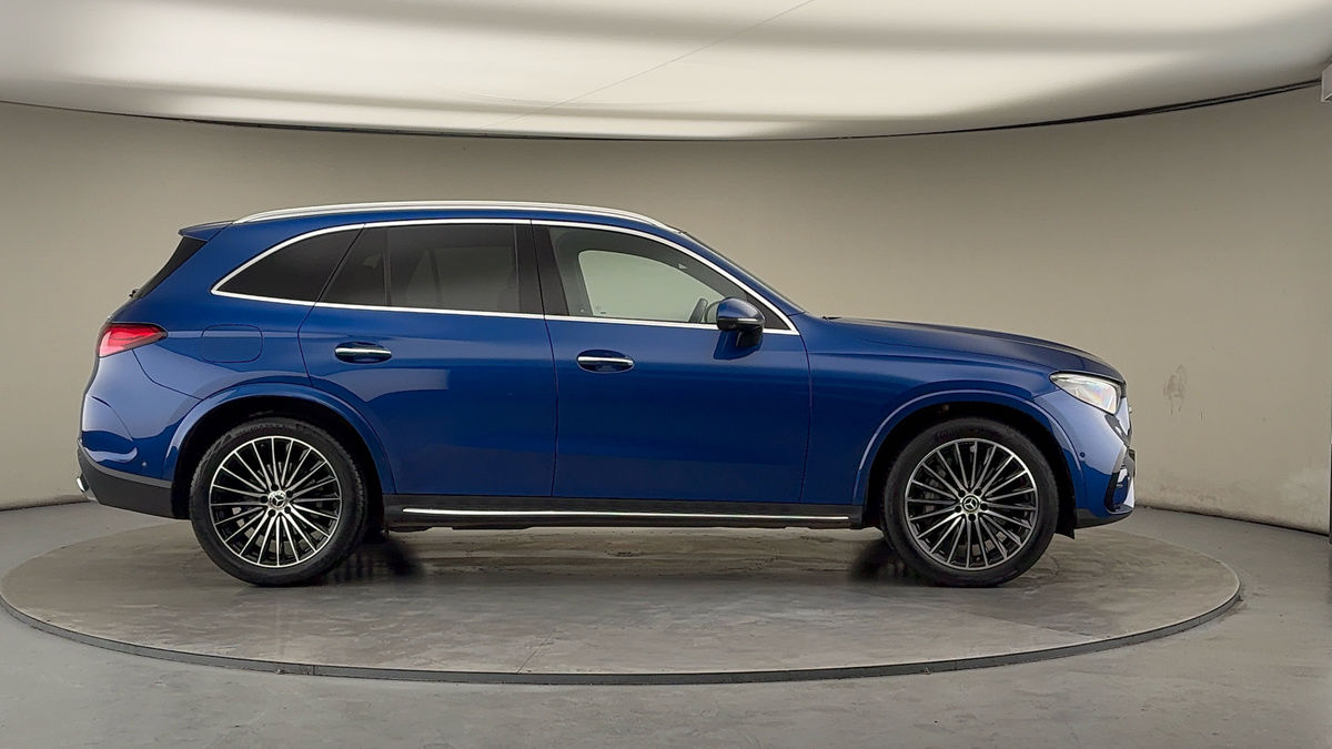 Mercedes-Benz GLC Image 16