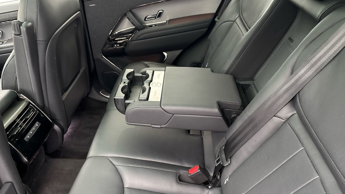 Land Rover Range Rover Sport Image 9