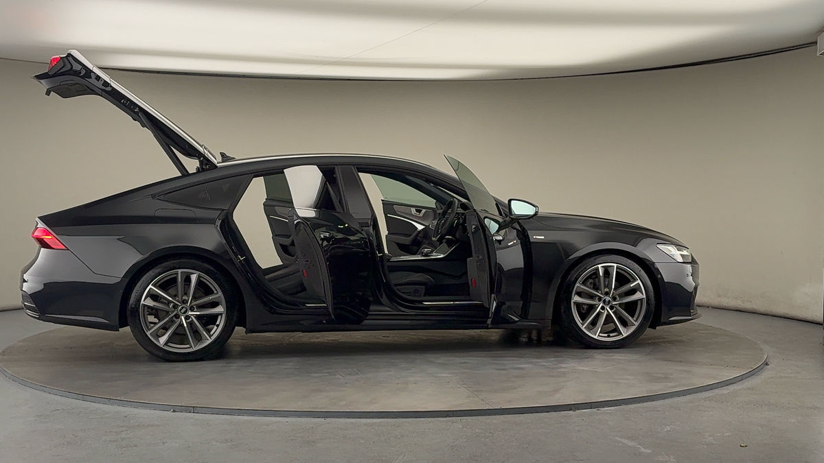 More views of Audi A7