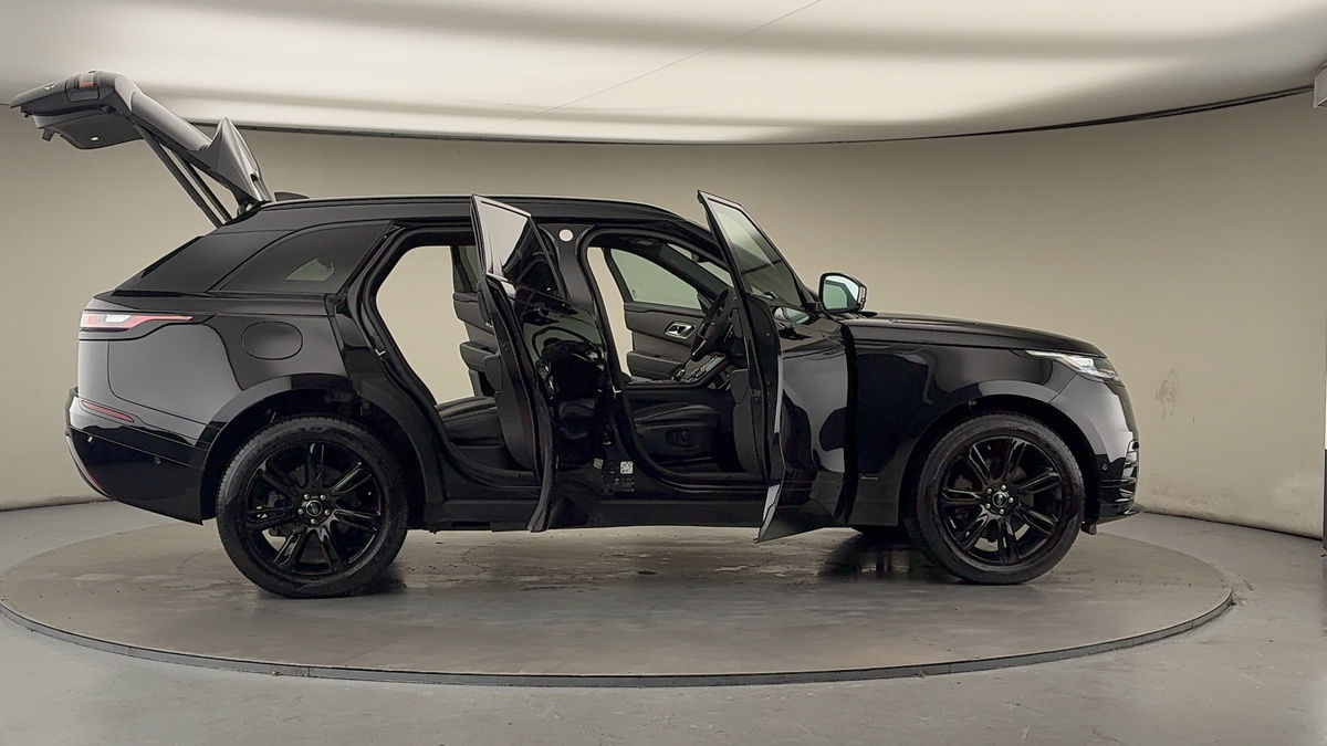 More views of Land Rover Range Rover Velar