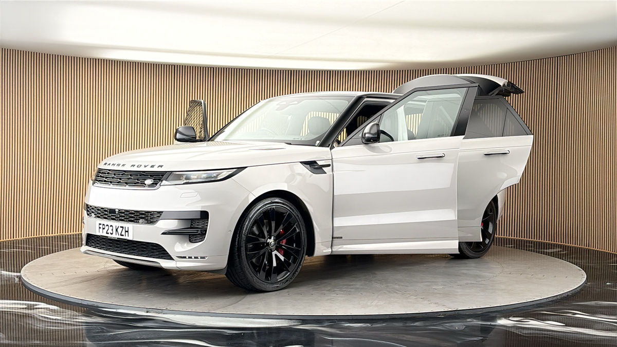 Land Rover Range Rover Sport Image 22
