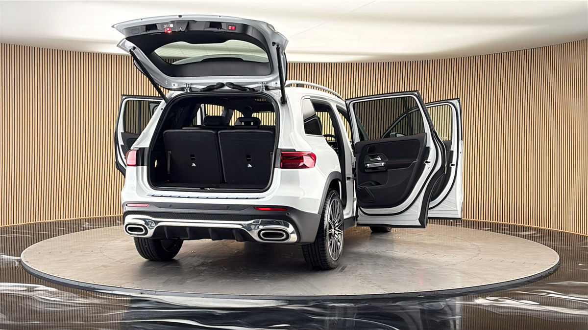 More views of Mercedes-Benz GLB