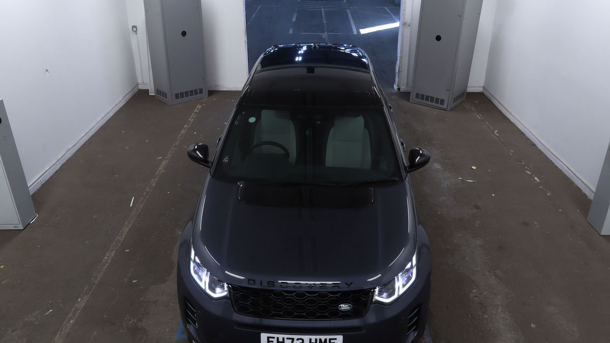 Land Rover Discovery Sport Image 7