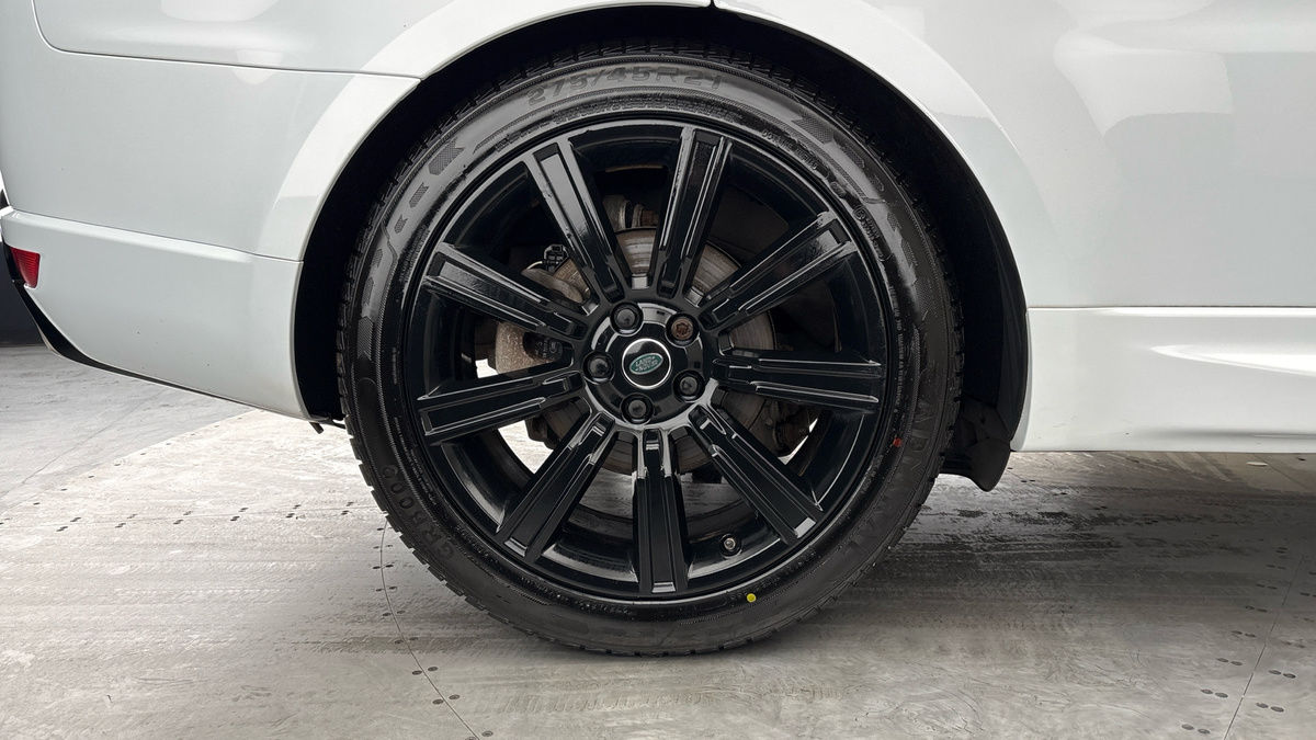 Land Rover Range Rover Sport Image 10