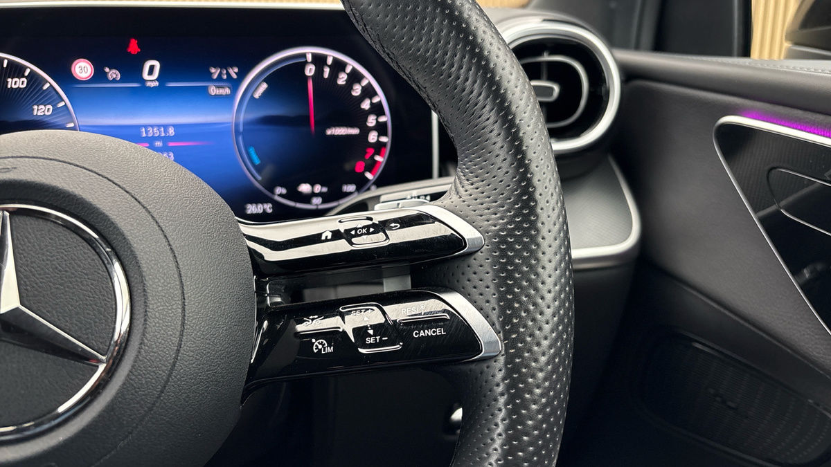 Mercedes-Benz GLC Image 14