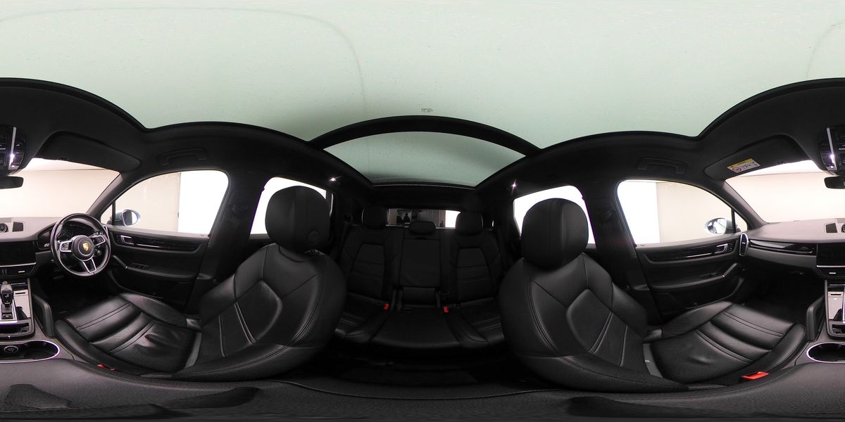 More views of Porsche Cayenne